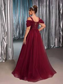 Glamrae Plus Size Elegant Luxurious Cold Shoulder Exquisite Embroidered Mesh Patchwork Waist Applique A-Line Bridal Wedding Dress, Valentine's Day - Burgundy - View 2