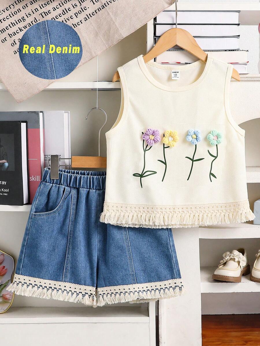 SHEIN 2 件青少年女孩正式甜美可爱纹理面料刺绣和 3D 花朵图案牛仔流苏短裤套装，适合日常、休闲、度假、聚会