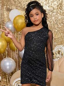 SHEIN Vestido justo de um ombro com tecido jacquard de manga transparente de tule brilhante para meninas pré-adolescentes, Vestido de Natal, Vestido de Festa de Natal, Ação de Graças, Roupas de Ação de Graças para Meninas, Vestido de um Ombro para Meninas Pré-Adolescentes, Vestido de Ano Novo para Meninas, Vestido Preto e Dourado para Meninas, Vestido de Festa com Alças para Meninas - Preto - Visão 1