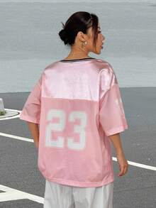 SHEIN EZwear 粉色女士运动球衣数字印花 T 恤