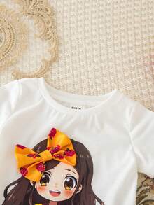 SHEIN Conjunto de 2 piezas de blusa de manga corta y falda con estampado floral lindo para niñas - Azul - Ver 4
