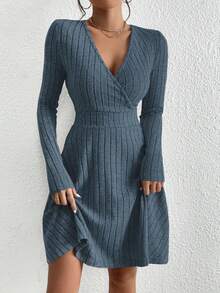 SHEIN Tall CURVE Plus Size Solid Color Deep V-Neck Crossed Wrap Ribbed Long Sleeve Dress New Years Women Outfit - Blue - View 5