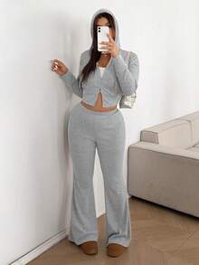 Sunnyshic Damen Große Größen 2-teiliges Set: Gerippter Stoff Reißverschluss Kurze Passende Kapuzenjacke & Retro Weite Hose - Grau - Übersicht 3