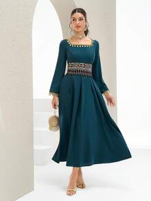 Al Najma 女士优雅派对连衣裙，方领设计，亮片装饰，几何腰带，适合春秋季穿着。 - 綠色 - 查看 5