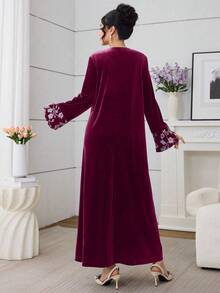 Al Najma Váy tay loe thêu hoa thêu nhung thanh lịch - Màu Đỏ Sâu - Xem 6