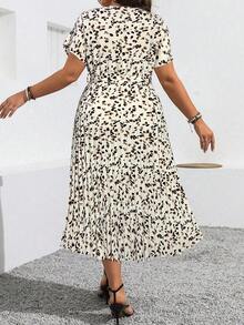 Vionelle 大码夏季休闲印花蝙蝠袖连衣裙，褶裥下摆，女士长款连衣裙，动物印花连衣裙，褶裥中长连衣裙，猎豹纹连衣裙，豹纹连衣裙，优雅夏季连衣裙 - 杏色 - 查看 2