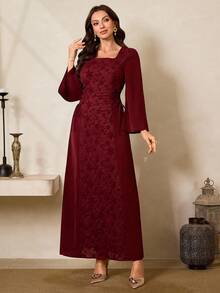 Al Najma Robe élégante de style arabe avec col carré, manches évasées, taille nouée sur le côté et motif floral jacquard pour femmes