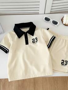 SHEIN Explorewe Genkimix 男童数字印花休闲 Polo 衫 + 数字印花织带装饰休闲短裤两件套 - 杏色 - 查看 6