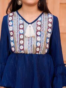 Tween Girl Spring/Autumn Vacation Style Woven Strap Decor Tassel V-Neck Flare Sleeve Peplum Top & Wide Leg Pants Set Abaya - Blue - View 6