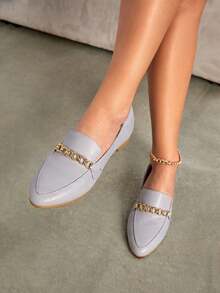 Mocasines para mujer, punta afilada, adorno de cadena metálica, planos,FORRO PIEL,estilo minimalista, para oficina y casual. - Gris - Ver 2