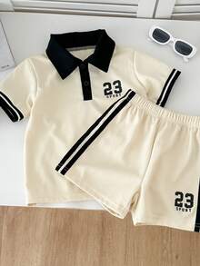 SHEIN Explorewe Genkimix 男童数字印花休闲 Polo 衫 + 数字印花织带装饰休闲短裤两件套 - 杏色 - 查看 3