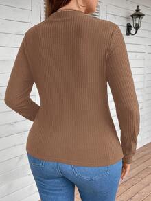 SHEIN LUNE 加大码纯色高领外出上衣T恤 - 卡其色 - 查看 2