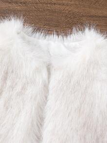 Young Girl Furry Gradient Color Block Open Front Fuzzy Coat Sleeveless Vest,Cute Casual, Fashionable, Mom And Daughter & Sisters Matching. Girls Winter Outfit Sets, Elegant Fleece Jacket Coat For Girls, Fur Jacket Kids