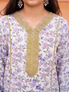 1 chiếc váy dài thanh lịch họa tiết hoa ditsy Ramadan dành cho bé gái, áo choàng cổ chữ Y có thắt lưng, áo choàng Abaya dài tay rộng rãi, thích hợp mặc khi tụ tập và mặc hàng ngày, màu tím - Màu tím hoa cà - Xem 4