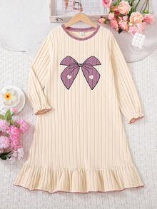 女童可爱蝴蝶结针织睡裙，柔软舒适，甜美淑女风，荷叶边袖口和下摆，适合春秋季和秋冬季穿着。 - 杏色 - 查看 5