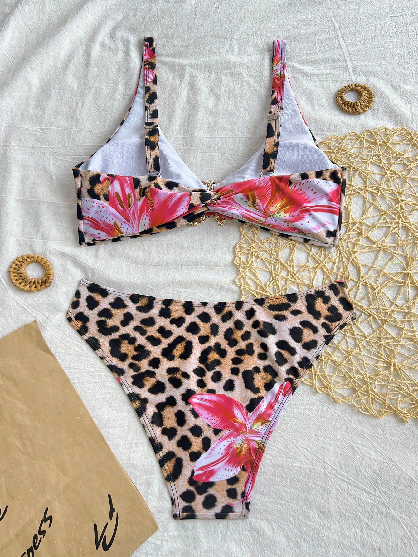 Swim Mod Conjunto de Maiô Tankini com Decoração de Metal e Estampa de Leopardo, Moda Chegada Primavera para Mulheres - Multicolorido - Visão 7