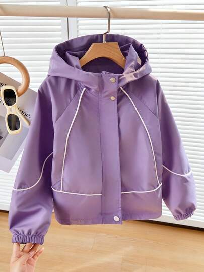 SHEIN 女童休闲百搭连帽外套，黑色，饰有白色绳结，弹性袖口，银色按扣，适合上学、通勤、外出、运动等场合，可搭配长袖上衣和裤子。