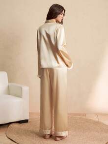 EverLounge Elegantes hochwertig britisches Kragen Faux Seide Fransen elegantes Damen Loose Fit Pyjama Set - Braun - Übersicht 2