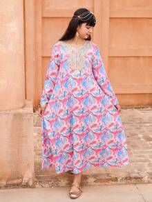 Vestido floral con degradado azul pastel para niñas preadolescentes, estilo modesto, con encaje, tela ligera, tipo abaya/jalabiya de Oriente Medio - Multicolor - Ver 7