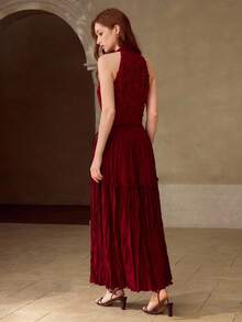 MOTF PREMIUM 女士V领褶皱下摆优雅连衣裙，适合约会穿着 - 酒紅色 - 查看 5