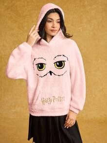 HARRY POTTER X SHEIN 女士休闲时尚街头风日常通勤猫头鹰字母刺绣袋鼠口袋毛绒卫衣，秋冬圣诞新年毛绒卫衣 - 粉色 - 查看 4
