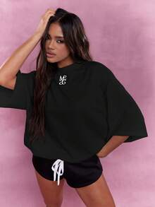 MISSGUIDED Embroidered Logo Crew Neck Oversized T-Shirt - Black - View 4