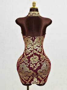 Mistrie The Lady's New Sexy Sleeveless Collar-Neck Dress With A Decorative Hollow Design On The Collar Buttons, A Side Slit Mini A-Line Short Skirt, Dress, Chinese-Style Cheongsam, Suitable For Nightclubs, Bars, And New Year Formal Wear.