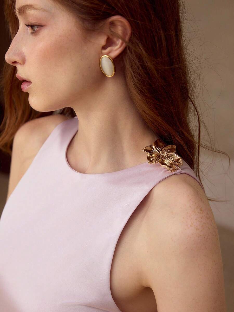 MOTF PREMIUM WOMEN'S SLEEVELESS FLORAL PRINTED METAL SHOULDER PATCHWORK FLARE HEM DRESS, AUTUMN/WINTER - Mauve Purple - View 2