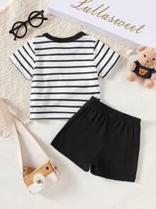 SHEIN 新生儿短袖套装，黑白条纹男婴T恤两件套，婴儿小熊刺绣夏季新品 - 黑色 - 查看 2