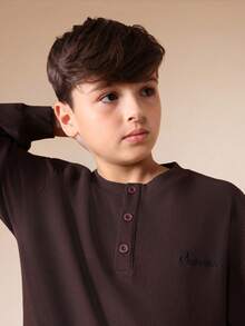 SUMWON Tween Boy Oversized Waffle Knit Long Sleeve Henley Button Placket Casual Top Ribbed Texture Fall Winter Everyday Wear Comfortable Fit School Basic Wardrobe Essential