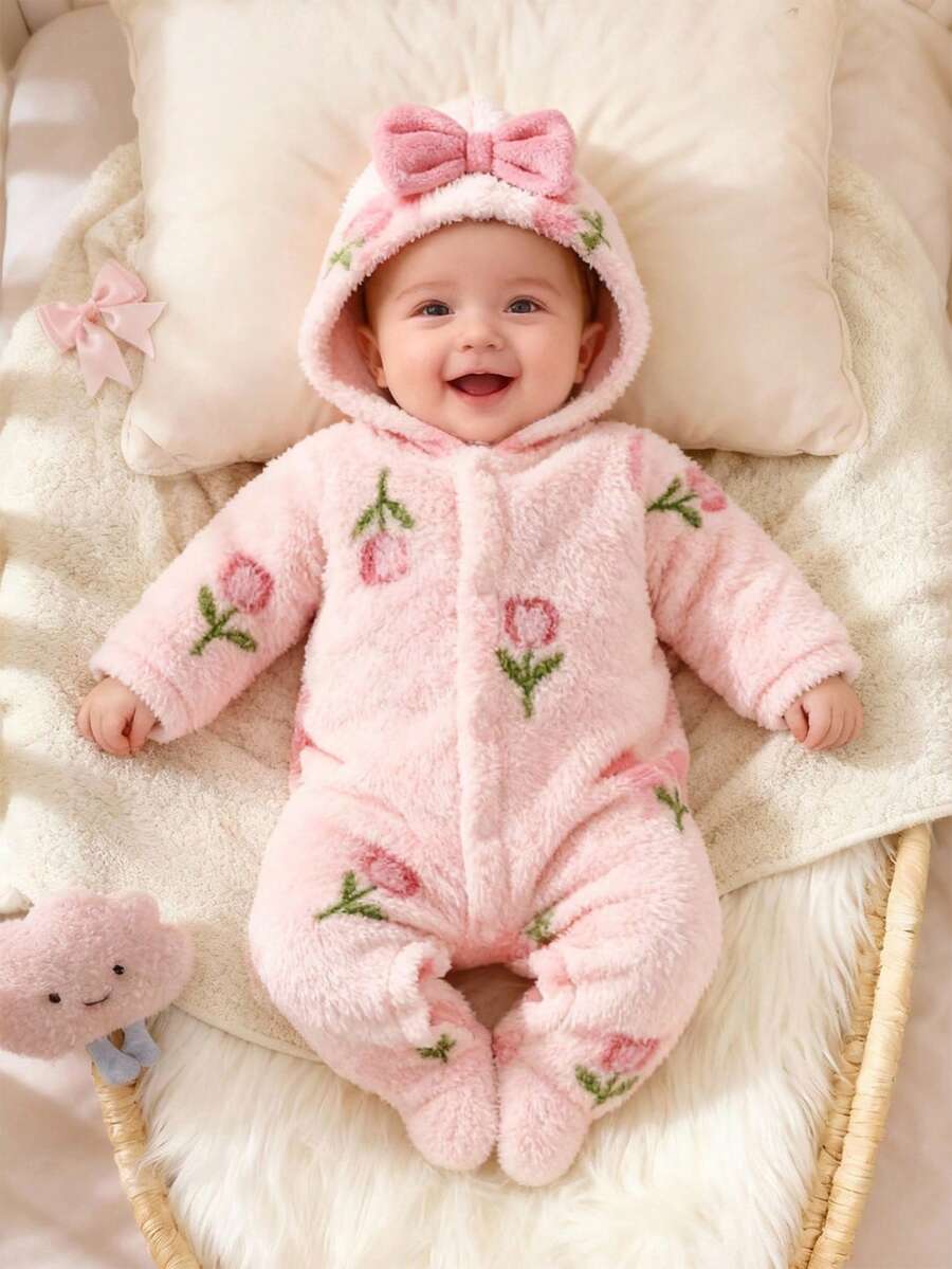 SHEIN Newborn Baby Hooded Romper, Cute Pink Bow Print Flannel Soft & Skin-Friendly Infant Jumpsuit