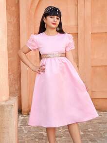 优雅的缎面公主风连衣裙，饰有花朵和流苏，适合女孩穿着，适合春夏派对和庆典，精致的设计提升了整体的奢华美感。 - 粉色 - 查看 8