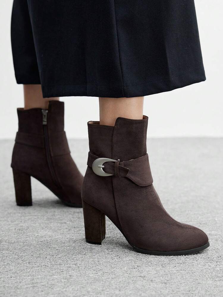 CUCCOO BIZCHIC Damskie szpiczaste botki z klamrą, modne i uniwersalne, do codziennego noszenia, na szpilce