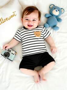 SHEIN 新生儿短袖套装，黑白条纹男婴T恤两件套，婴儿小熊刺绣夏季新品 - 黑色 - 查看 1