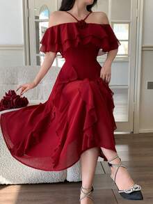 Feyla Vestido elegante de mujer con hombros descubiertos, volantes en el bajo y decoración floral 3D de unicolor - Rojo - Ver 1