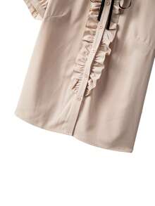 GlowEve CURVE 时尚休闲法式复古优雅泡泡袖荷叶边缎带撞色蝴蝶结通勤衬衫 - 杏色 - 查看 7