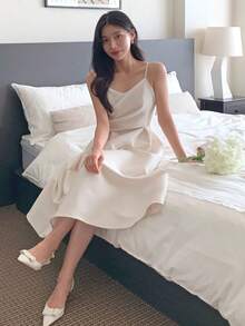 DAZY 女士纯色简约休闲中长吊带连衣裙 - 白色 - 查看 1