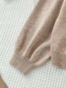 SHEIN Bộ áo len và chân váy xếp nếp màu tương phản dễ thương cho bé gái - Màu Khaki - Xem 9