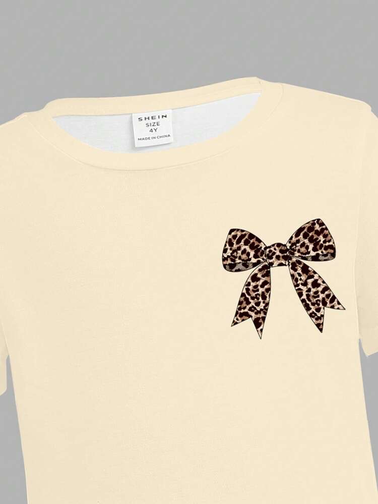SHEIN Bộ 2 món áo thun cổ tròn tay ngắn họa tiết da báo ngọt ngào màu trắng kem, họa tiết hoạt hình thường ngày cho bé gái, thích hợp cho mùa hè - Nhiều màu - Xem 8