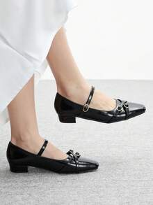 CUCCOO BIZCHIC 女士时尚百搭通勤简约搭扣平底鞋 - 黑色 - 查看 1