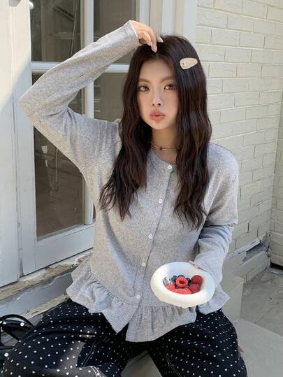 Dazy Plus 솔리드 컬러 패치워크 러플 헴 피티드 캐주얼 긴소매 티셔츠, 봄/가을