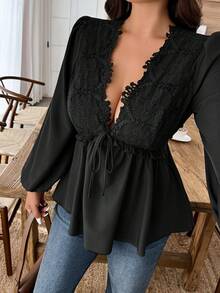 Elouméa Elegant långärmad blus med spetsmönster och lapptäcke för kvinnor - Svart - Visa 4