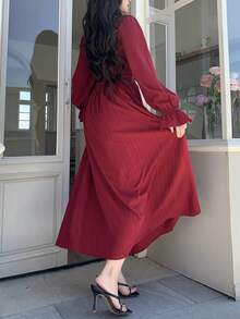 Feyla 女士复古优雅简约纯色方领荷叶袖蕾丝胸前褶裥系腰连衣裙，春秋季 - 紅木色 - 查看 6