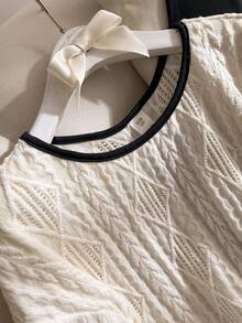 Elladie kids 2pcs/Set Tween Girls Textured Long Sleeve Top In Beige & Contrast Bow Accent, Paired With Black Flared Pants - Multicolor - View 4