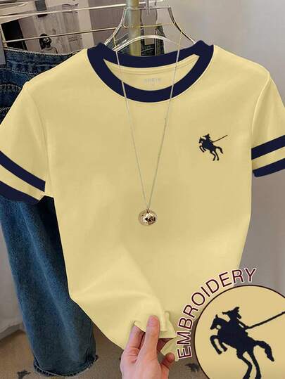 Franclia Plus Size Women's Round Neck Knight Embroidery Graphic Casual Everyday Commute Short Sleeve T-Shirt