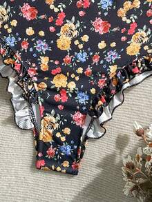 Swim Mod 春假随机印花粗肩带无钢圈女士可爱夏季沙滩连体泳衣，节日波西米亚风 - 彩色 - 查看 6