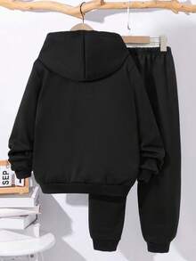 一套男童休闲趣味“67”数字印花长袖连帽衫+运动裤，街头风，舒适户外运动套装，秋冬季 - 黑色 - 查看 2