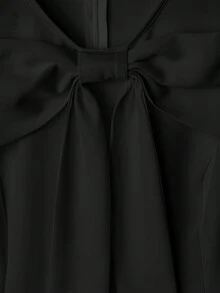 SHEIN Clasi 大码休闲优雅舒适蝴蝶结通勤中长款圆领连衣裙 - 黑色 - 查看 3