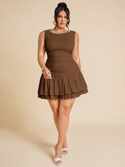 SHEIN BAE Vestido mini de color blanco sólido sin mangas, ajustado y fruncido con doble capa fruncida, adecuado para verano, otoño/invierno, vestido verde salvia para mujer de talla grande