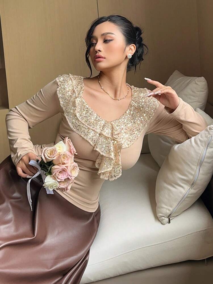 Dazy Plus Valentine Plus Size Women Stretchy Ruffle Collar Sequin Bodycon Long Sleeve T-Shirt, Spring/Autumn
